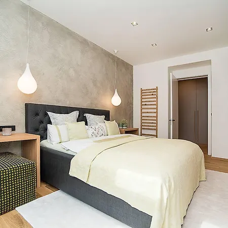 Quiet In The Old Town Apartment