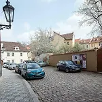 Quiet In The Old Town Apartamento Praga