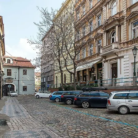 Quiet In The Old Town *